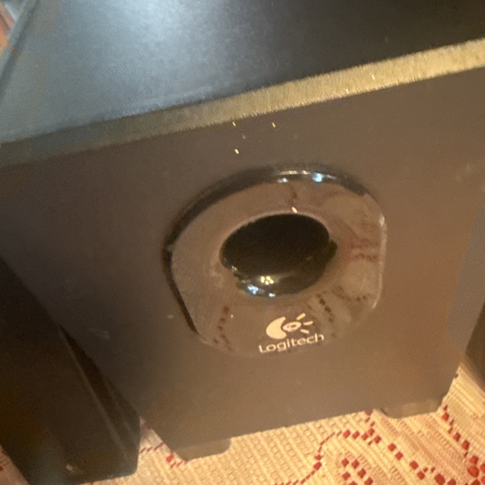 Logitech X-240 Computer PC Speakers with Subwoofer System 2.1 S-0285A Tested