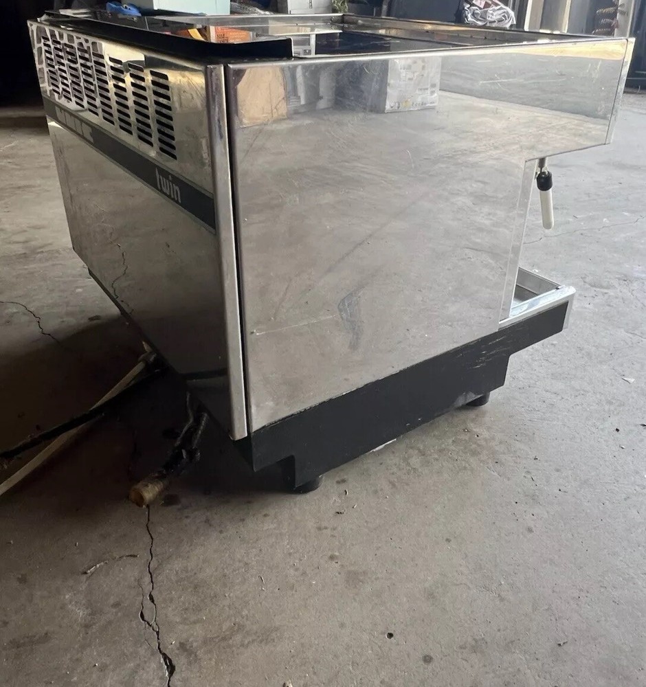 USED UNIC Pro Twin DIVA espresso Machine