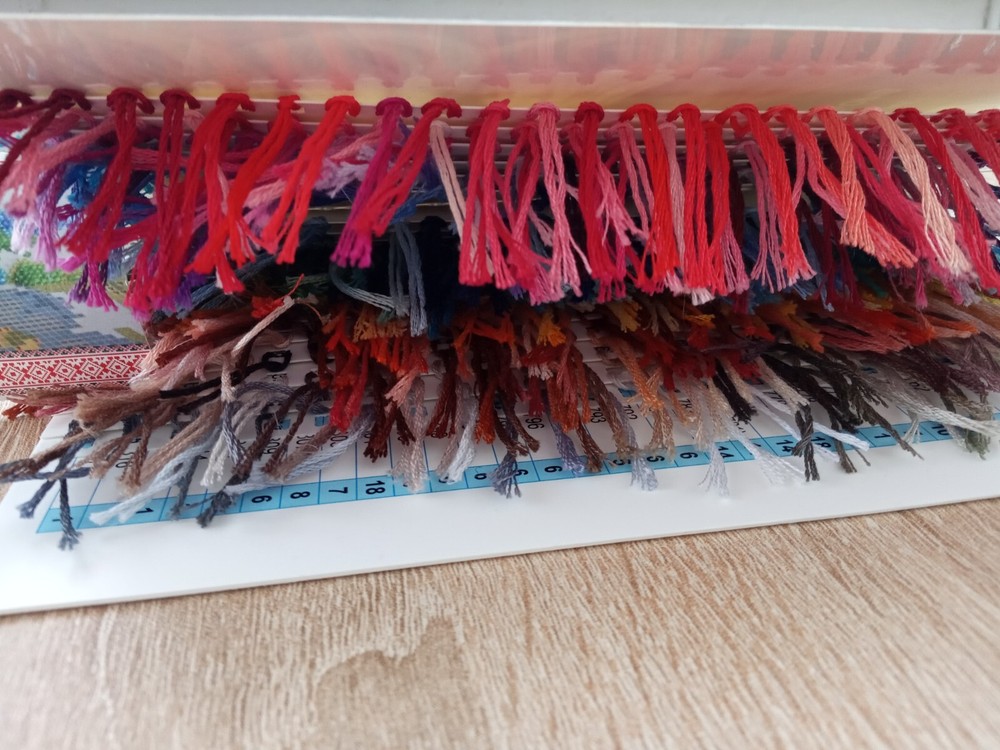 DMC Color Chart with Real Thread Samples - 482 Colors, 10 cm Lengths, Includes