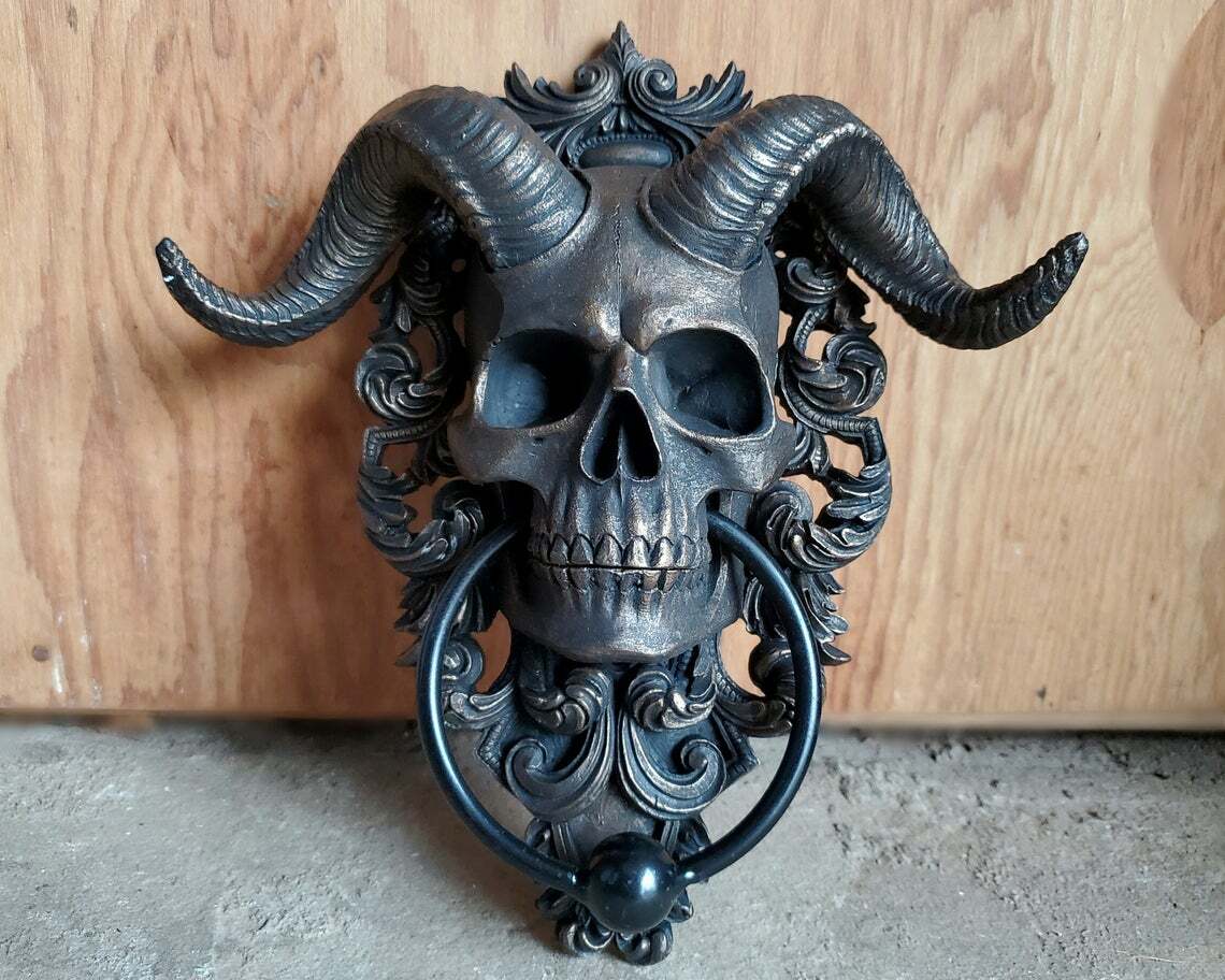 Skull Door Knocker, Horned, Gothic Decor, Oddities, Halloween Decoration, Skulls