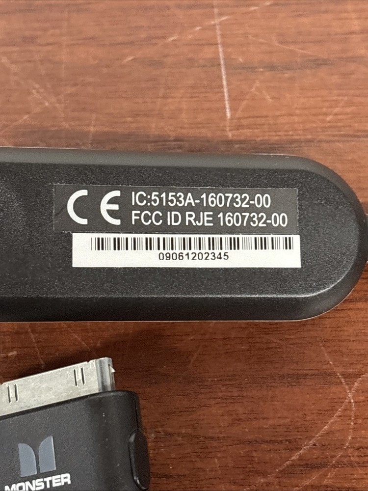 Monster iCarPlay Wireless FM Transmitter iPod 30 Pin