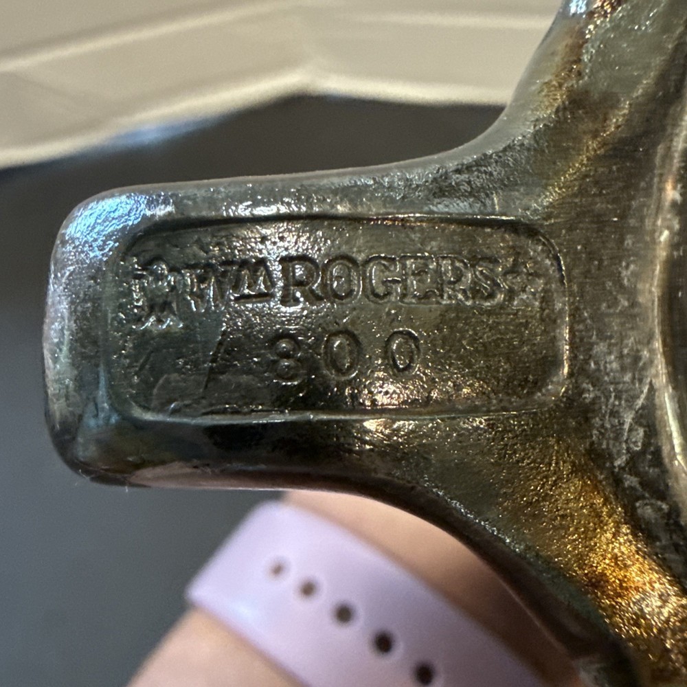 WM Rogers Silver Plate Lidded Coffee Pot 800