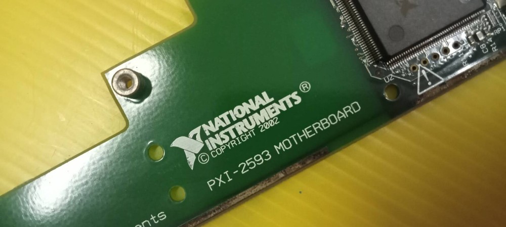 NATIONAL INSTRUMENTS PXI-2593.