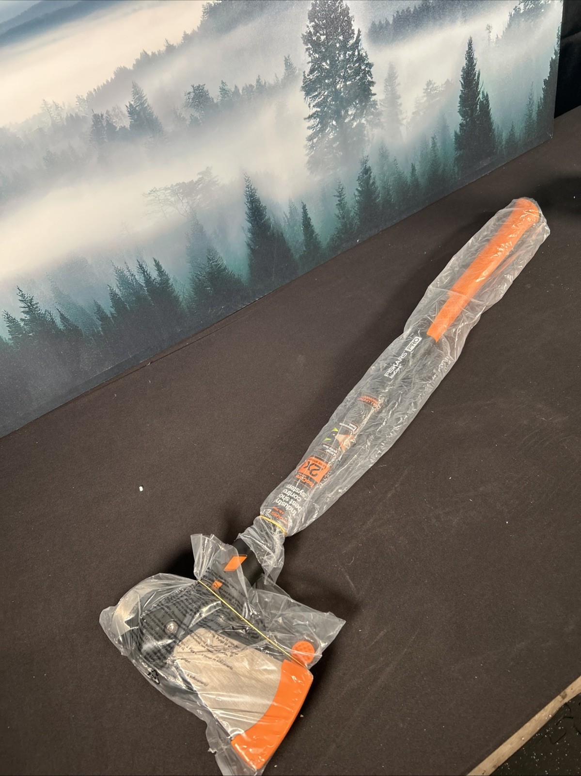 Fiskars Splitting Maul - 36" Shock-Absorbing, Comfort Grip Handle