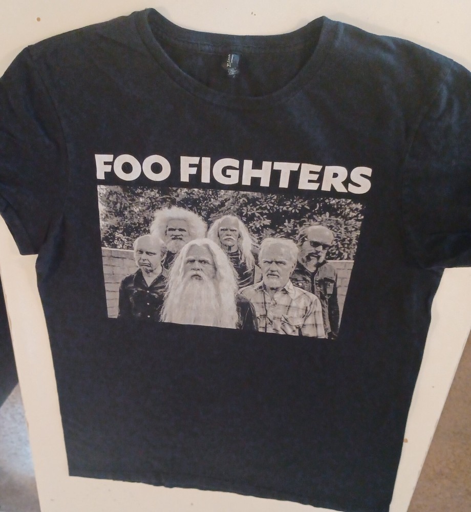 Foo Fighters Medium Tee Shirt - Old Men Graphic