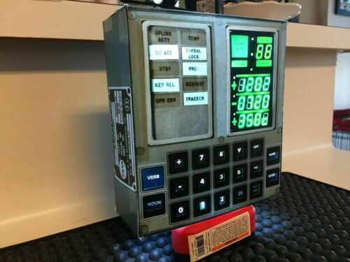 APOLLO 11 17 Star saturn v Cockpit Trek Computer model space prop NEW
