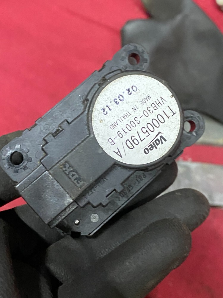 climate CONTROL BLEND ACTUATOR VALEO T1000579D
