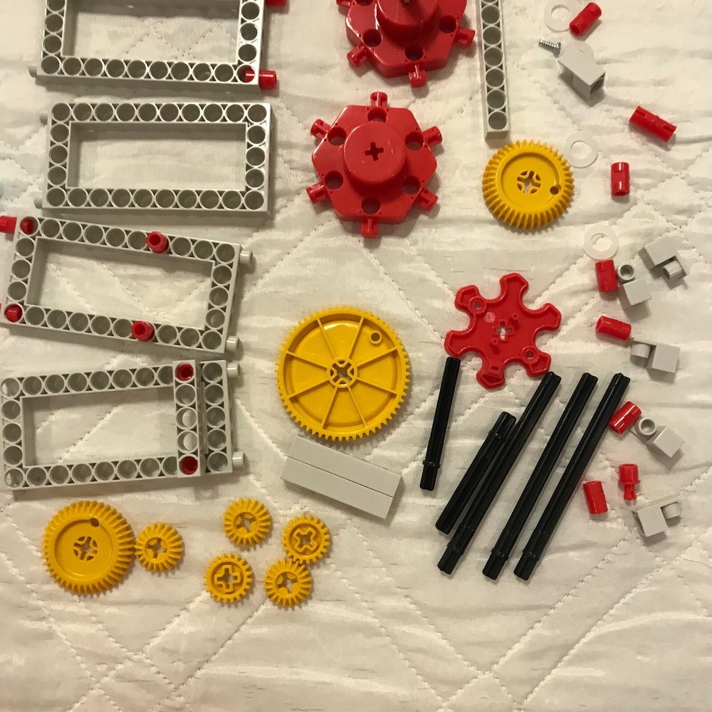 Thames and Kosmos set