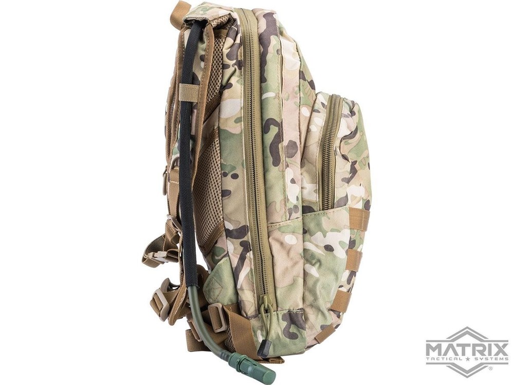 Matrix Padded Adjustable Field Day Pack with 2.5L Hydration System - Camo