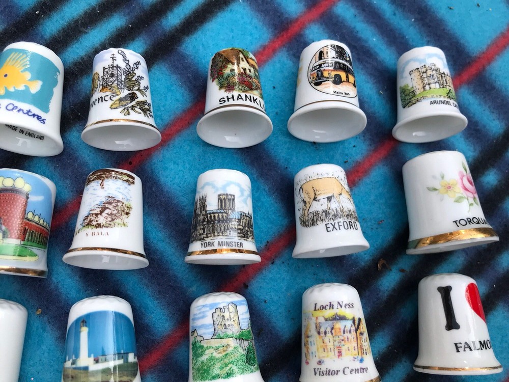 24x China Mixed Thimbles