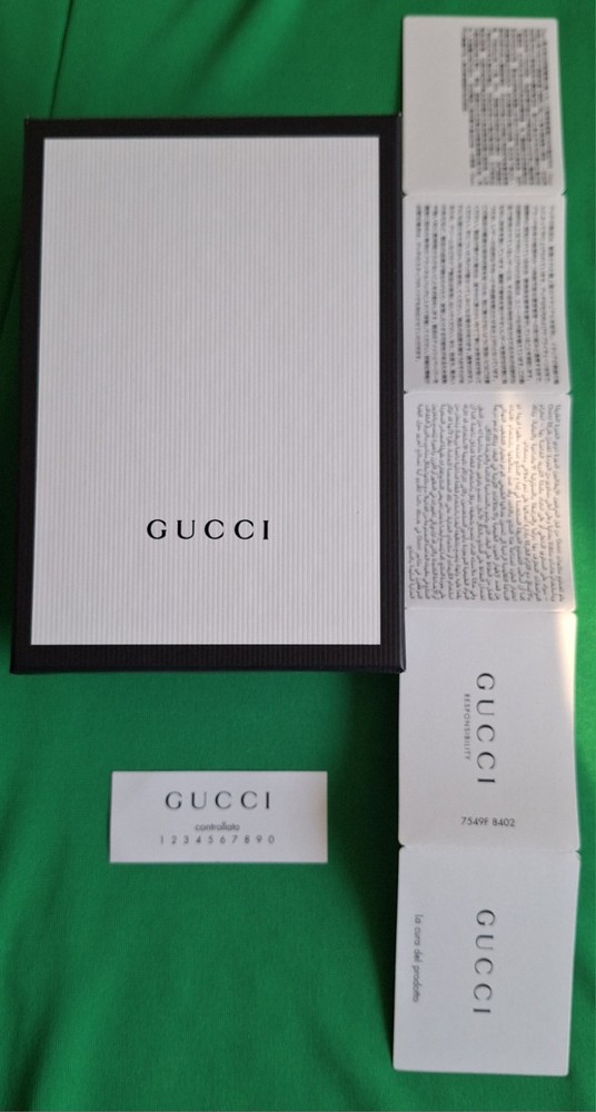 Authentic GUCCI White Black Empty Gift Box. Size 5.5×3.7 Great Condition