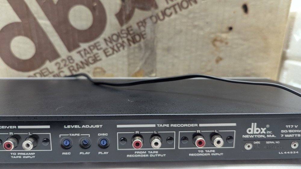 DBX 228 Recording Technology Series Dynamic Range Expander W Box Estate UNTESTED