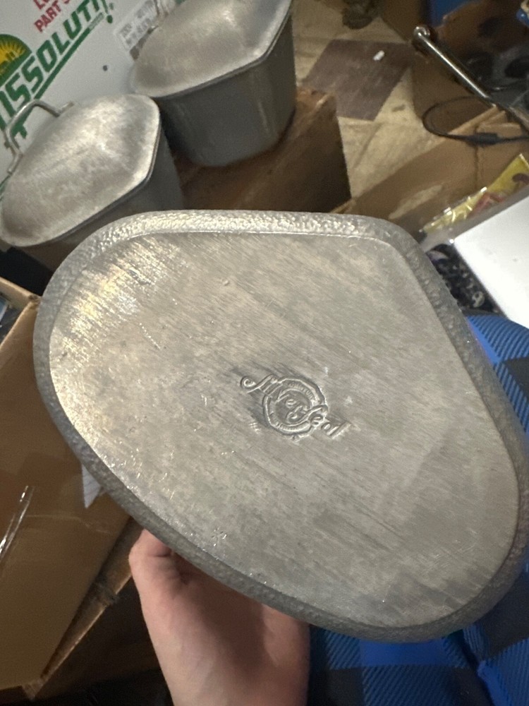 3 Silver seal heart shape? cookware pots With Handle