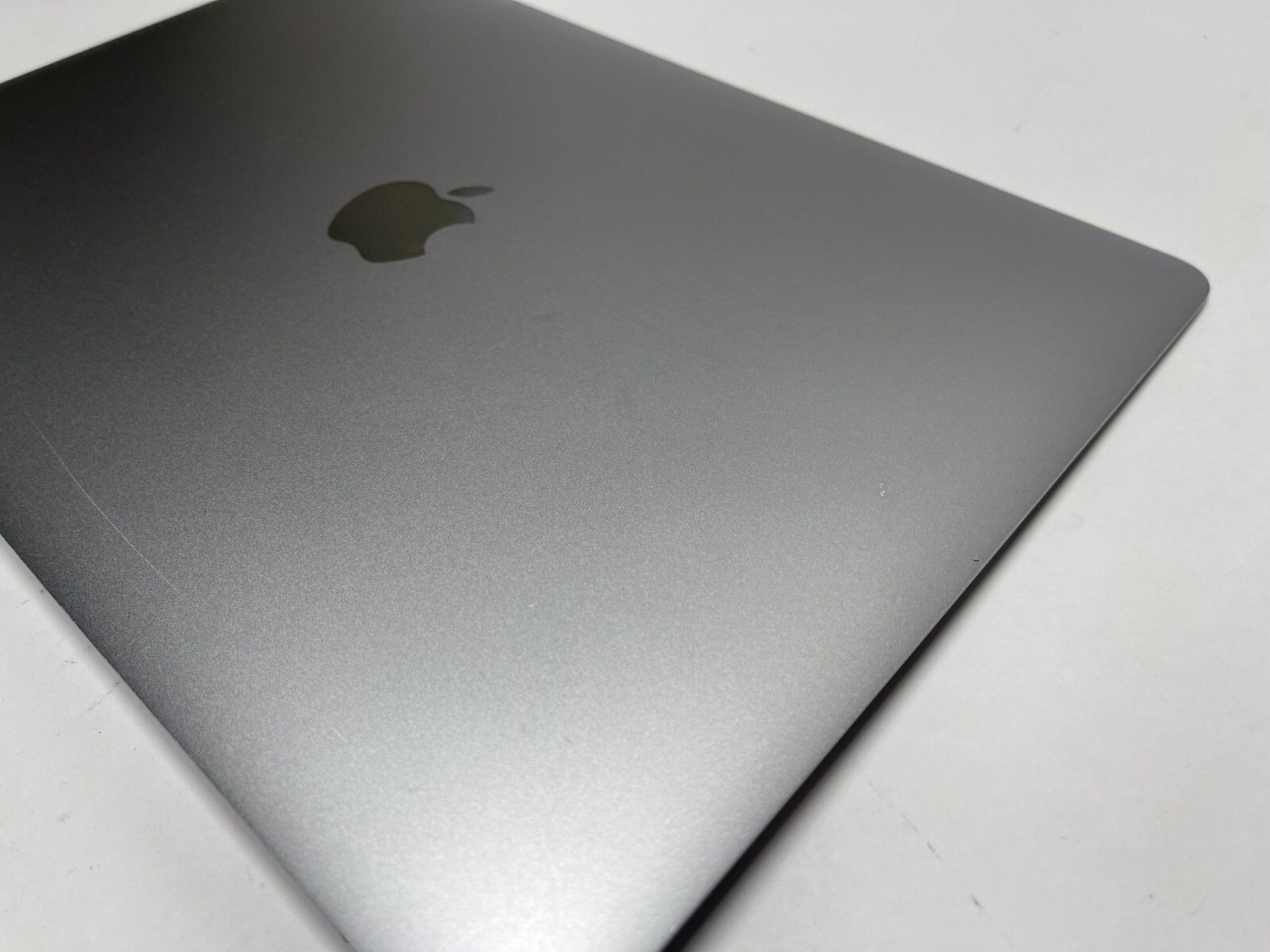 Apple MacBook Pro A2159 A2251 A1989 A2289 Display Assembly, 661-15732 (Gray) B