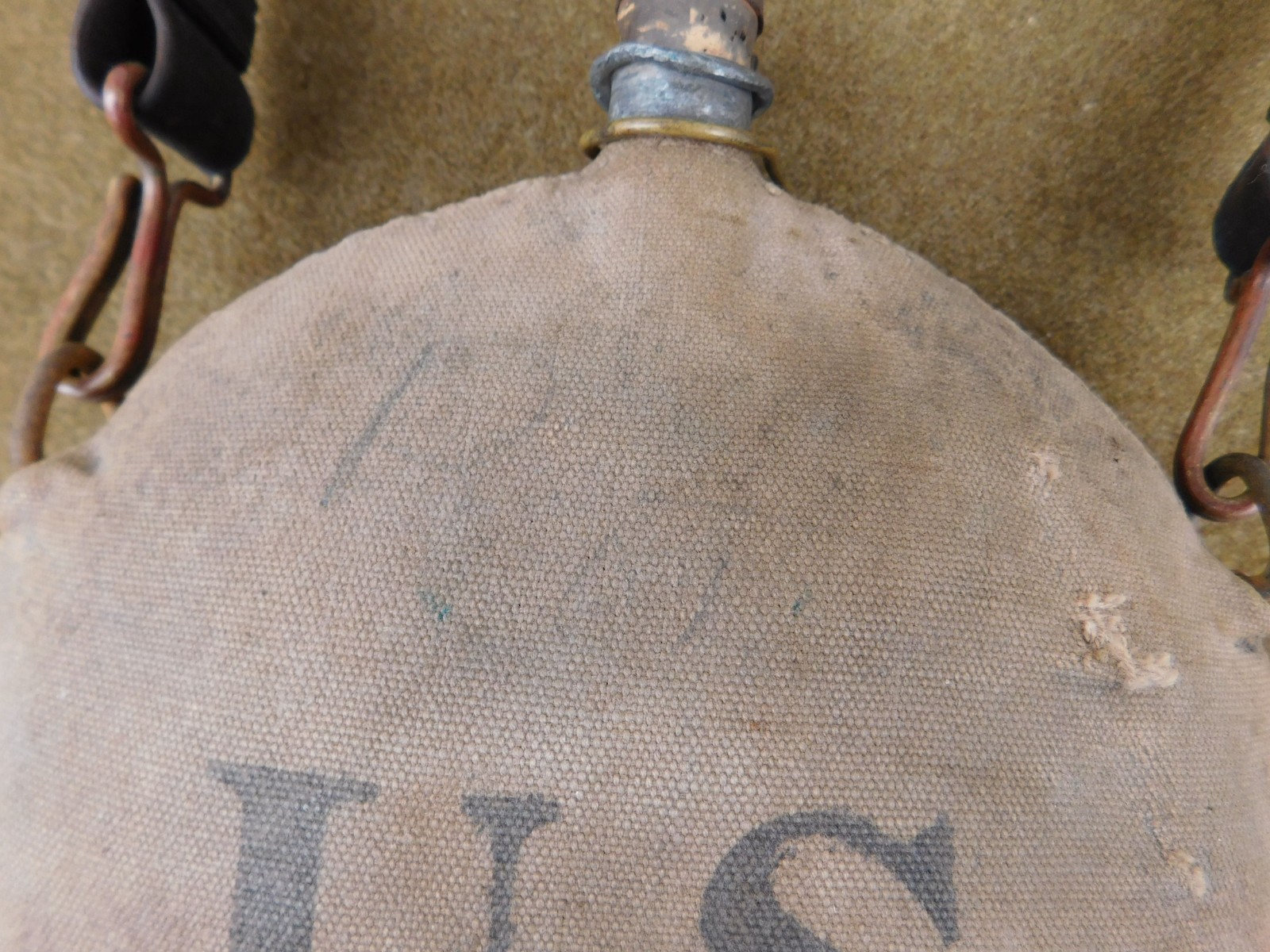 ORIGINAL SPANISH AMERICAN WAR U.S. ARMY MODEL 1886 CANTEEN WITH LEATHER SLING