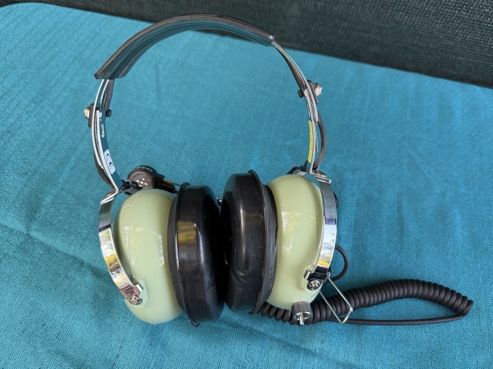 David Clark H10-66 Aviation Headset