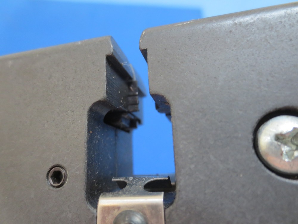 Amphenol 357-120 Insertion Hand Tool •• Looks Unused ••