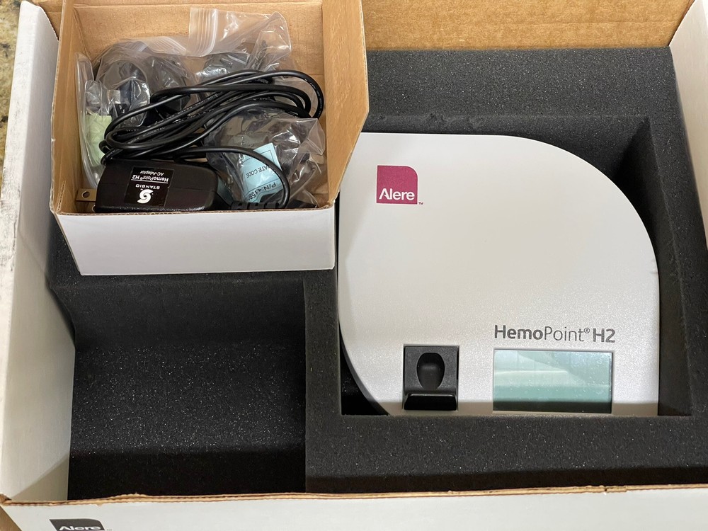 Alere HemoPoint H2 Hemoglobin Test Meter & Power Adapter - OPTICAL / TEMP ERRORS
