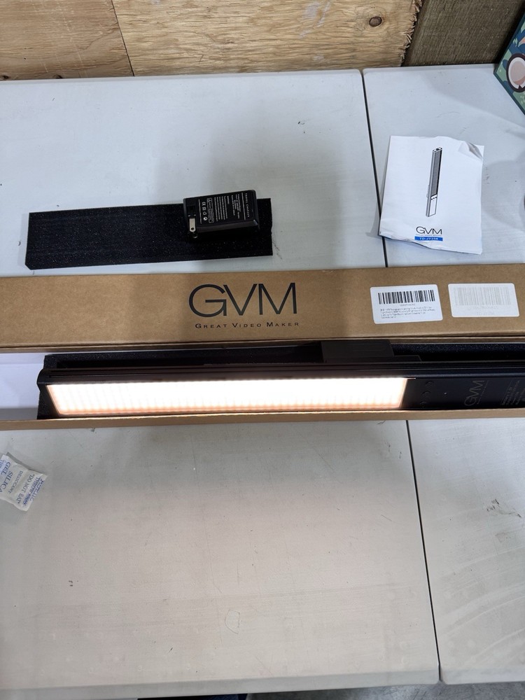 Studio Lighting Stick - Adjustable Brightness - GVM / i4F