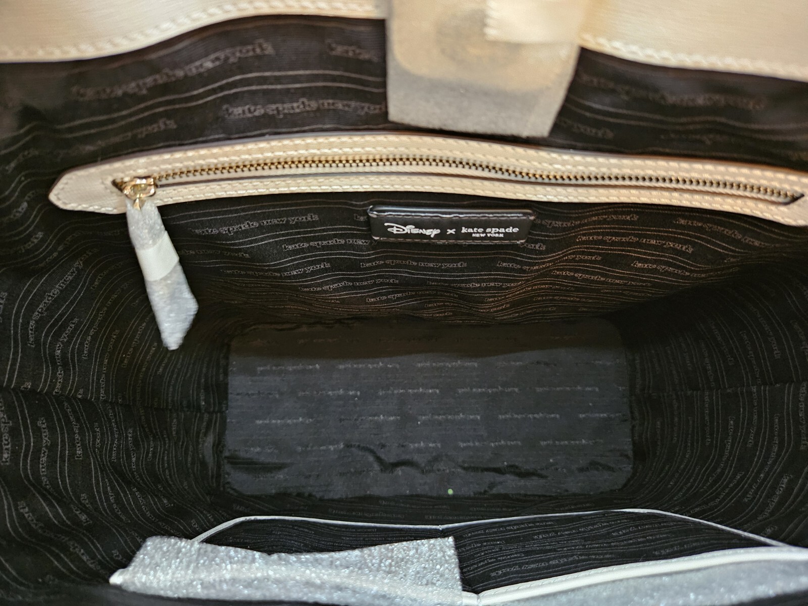 Disney X Kate Spade New York Snow White Waverly Tote NEW WITH TAGS AND DUST BAG