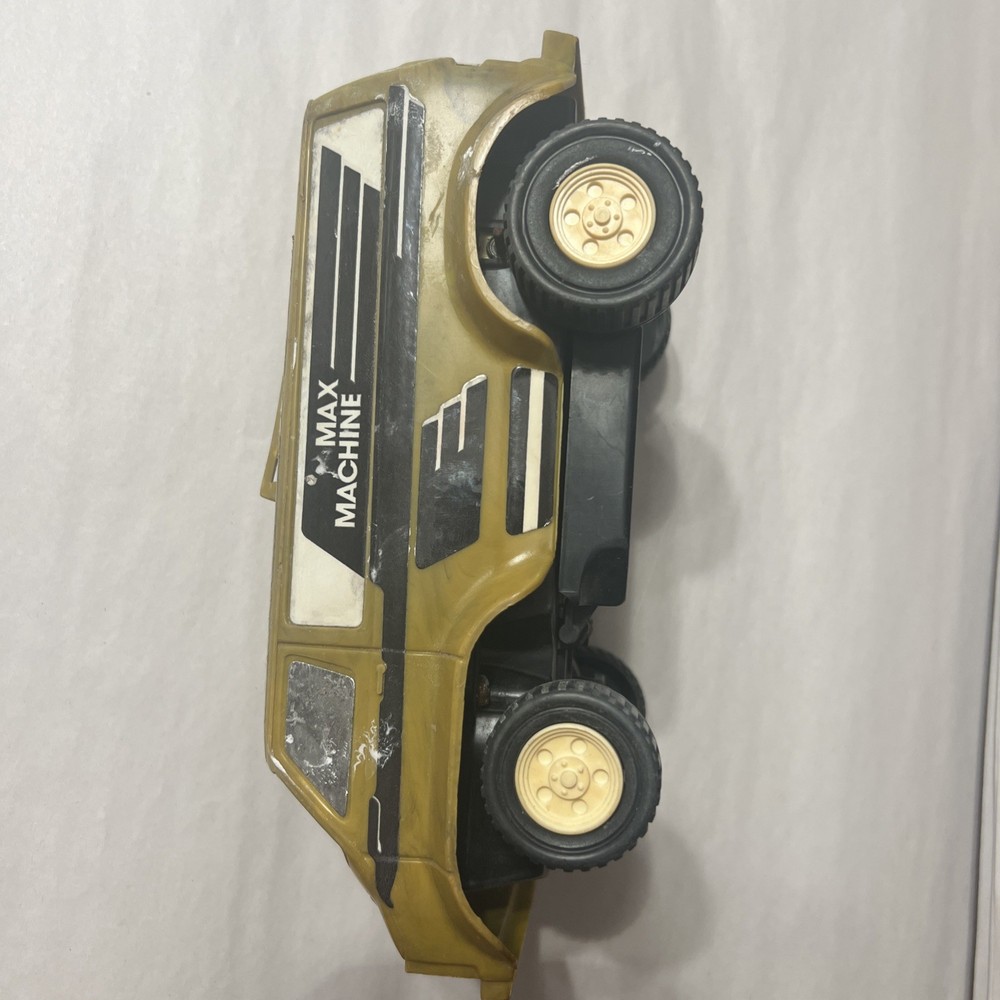 Vintage 1977 Scharper Max Machine Remote Control Van 8” long no controller