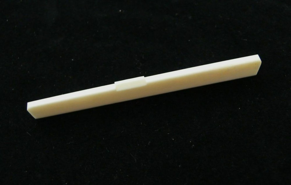 Classical Guitar Bone saddle Slotted 40 pieces DJ-06