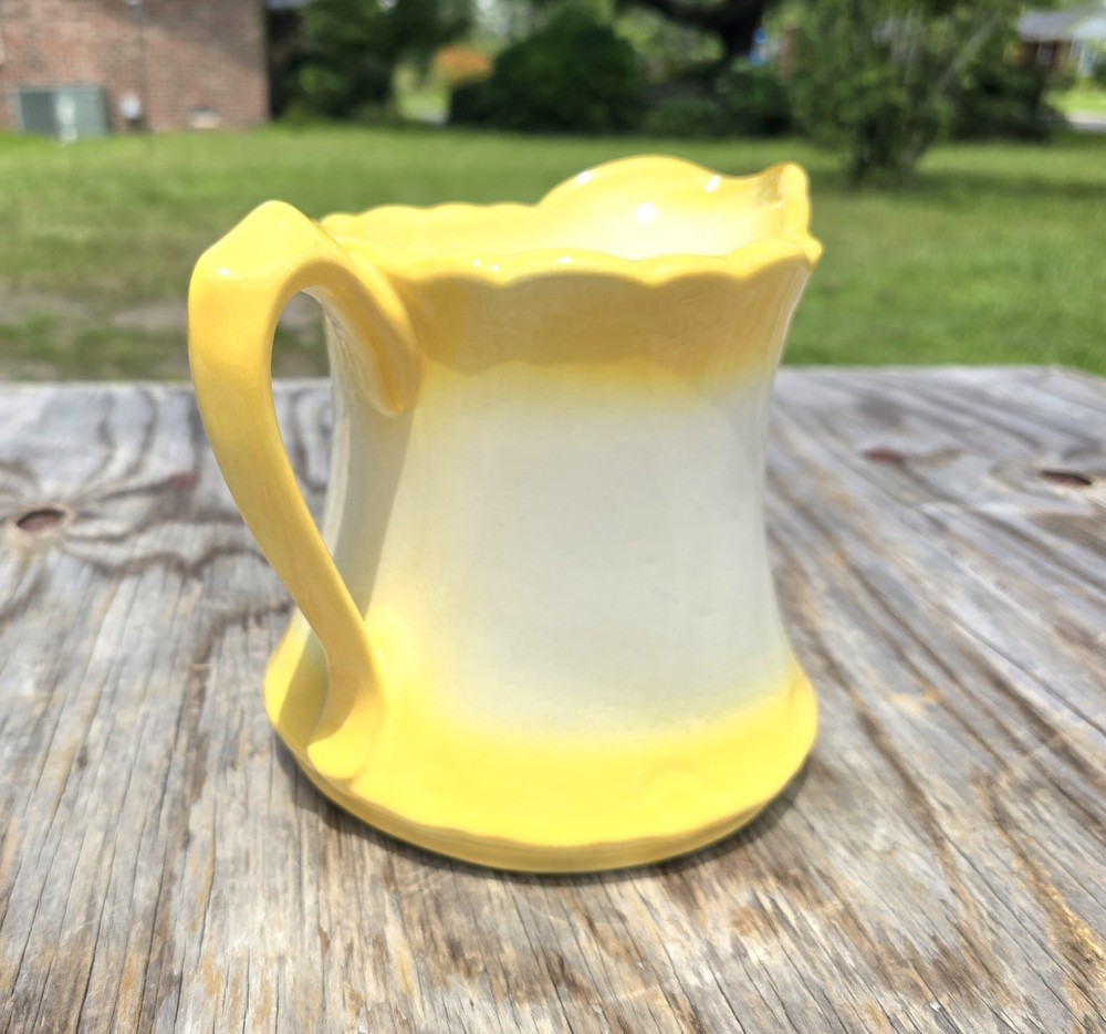 Vtg Studio Ceramic 7" Yellow/White Pitcher SUNFLOWERS 1982 "PRISTINE CONDITION"