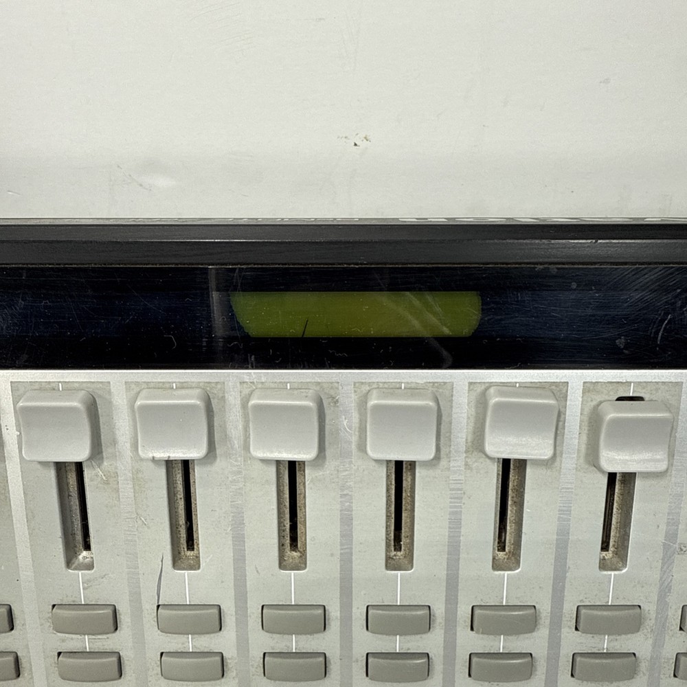 Novation Remote Zero SL Midi Controller ⚠️UNTESTED CRACKED SCREEN⚠️