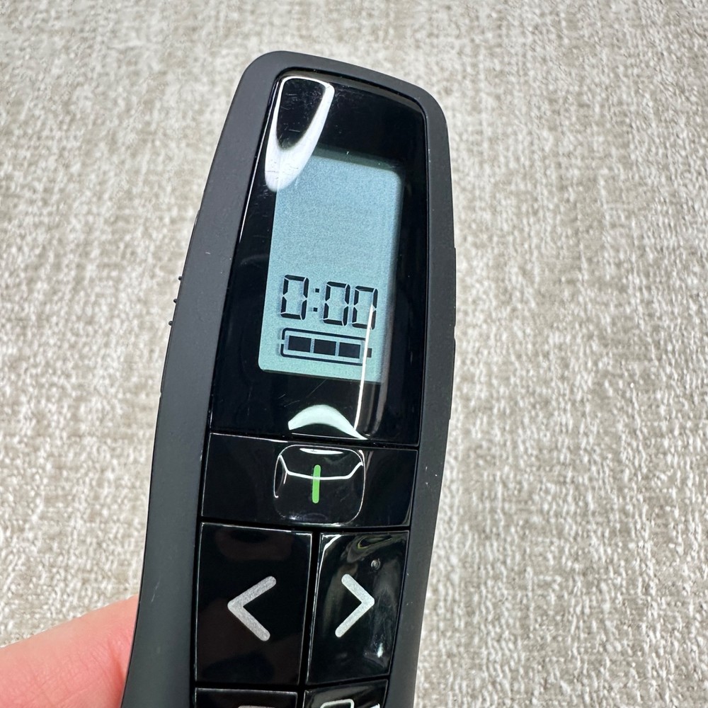 Logitech R800 Laser Pointer Presenter Presentation Clicker Remote Tested Working