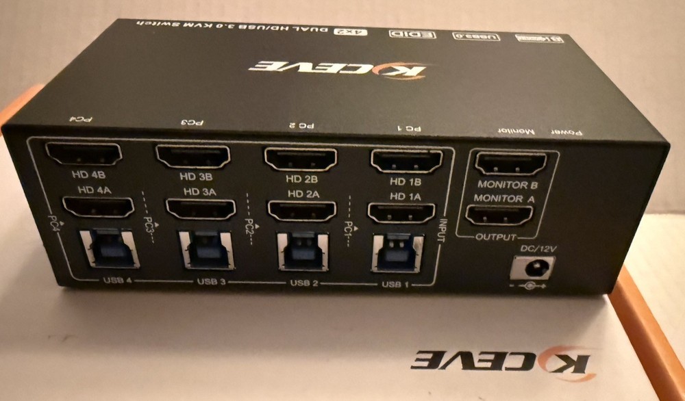 Dual HD USB 3.0 KVM Switch 4x2