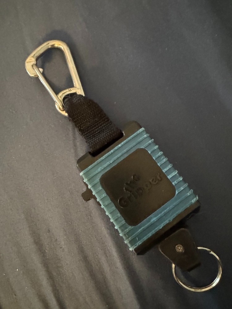 Innovative Scuba Concepts The Gripper Retractable String Strap