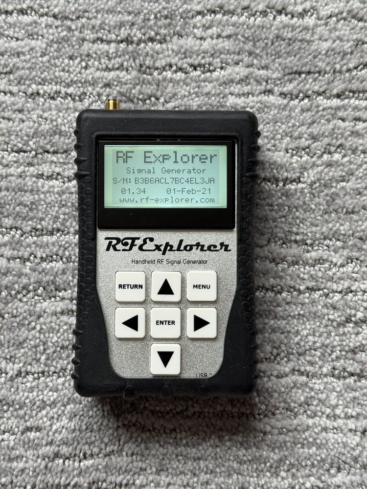 RF Explorer Signal Generator RFE6GEN