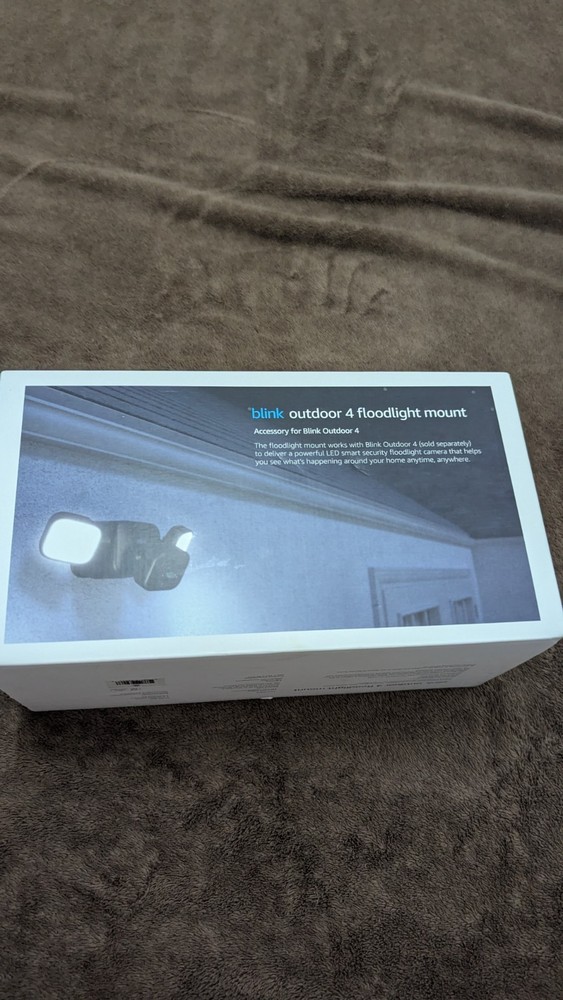 Blink Outdoor 4 Floodlight Mount Battery Powered LED Smart Security Accessory