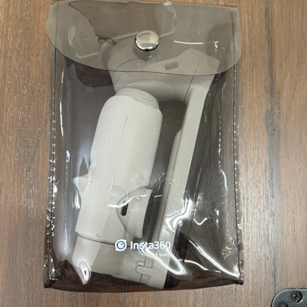 Insta360 Flow Motorized Foldable Smartphone Gimbal Stabilizer