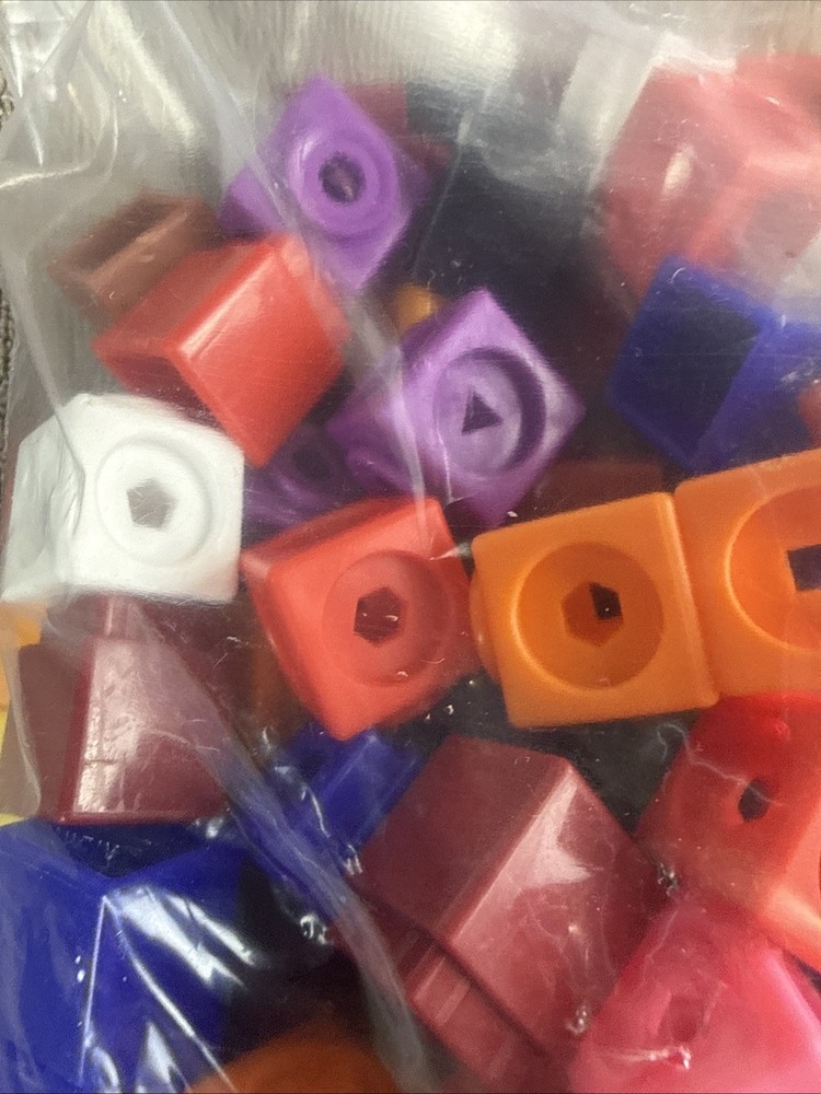 Learning Resources Mathlink Cubes Set 3/4 Gallon Bag Full 2 Different Types