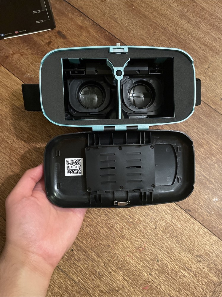 Utopia 360° Virtual Reality 3D Headset + Bluetooth Controller for smartphones