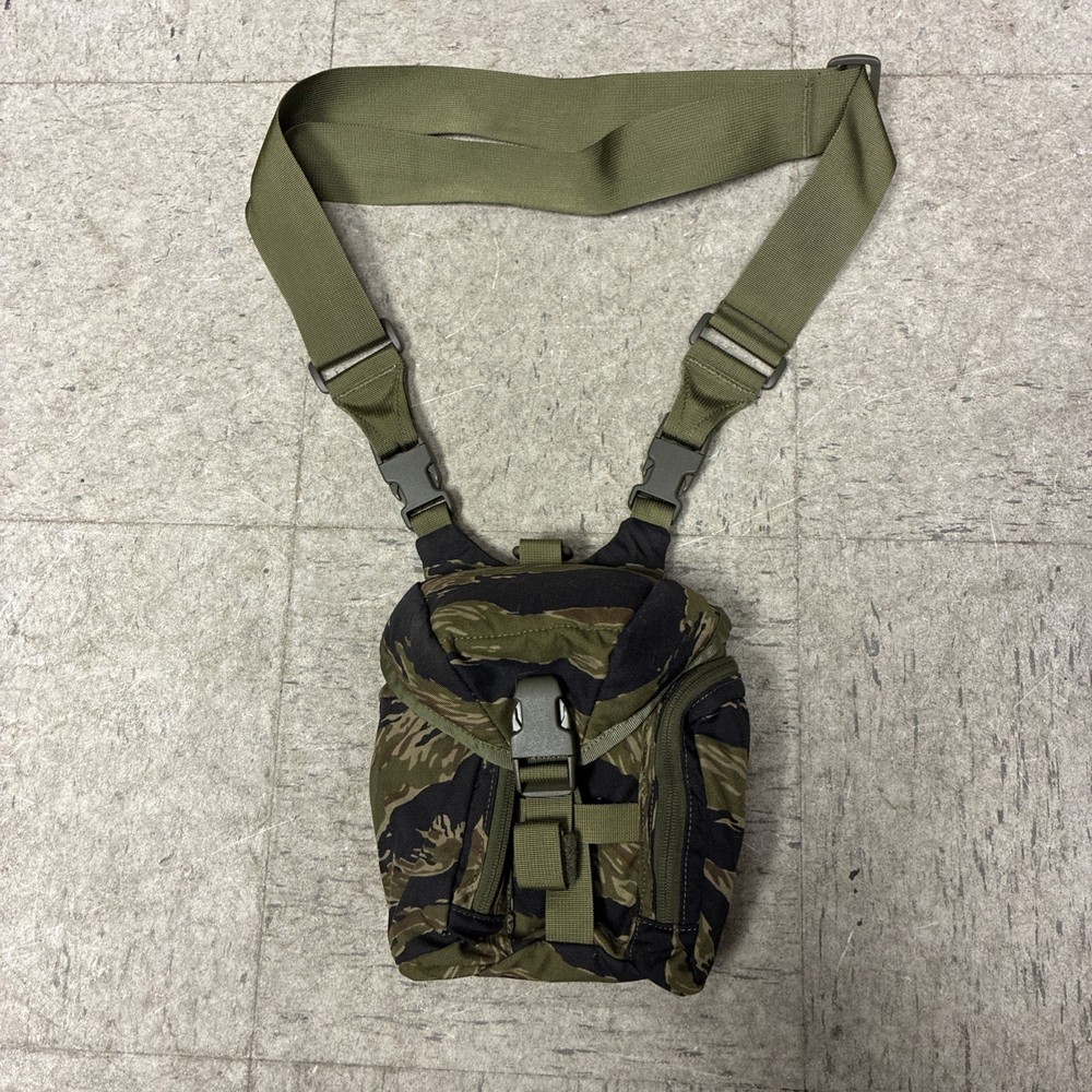 Helikon-Tex Canteen Pouch With Strap - Tiger Stripe Camo Pattern