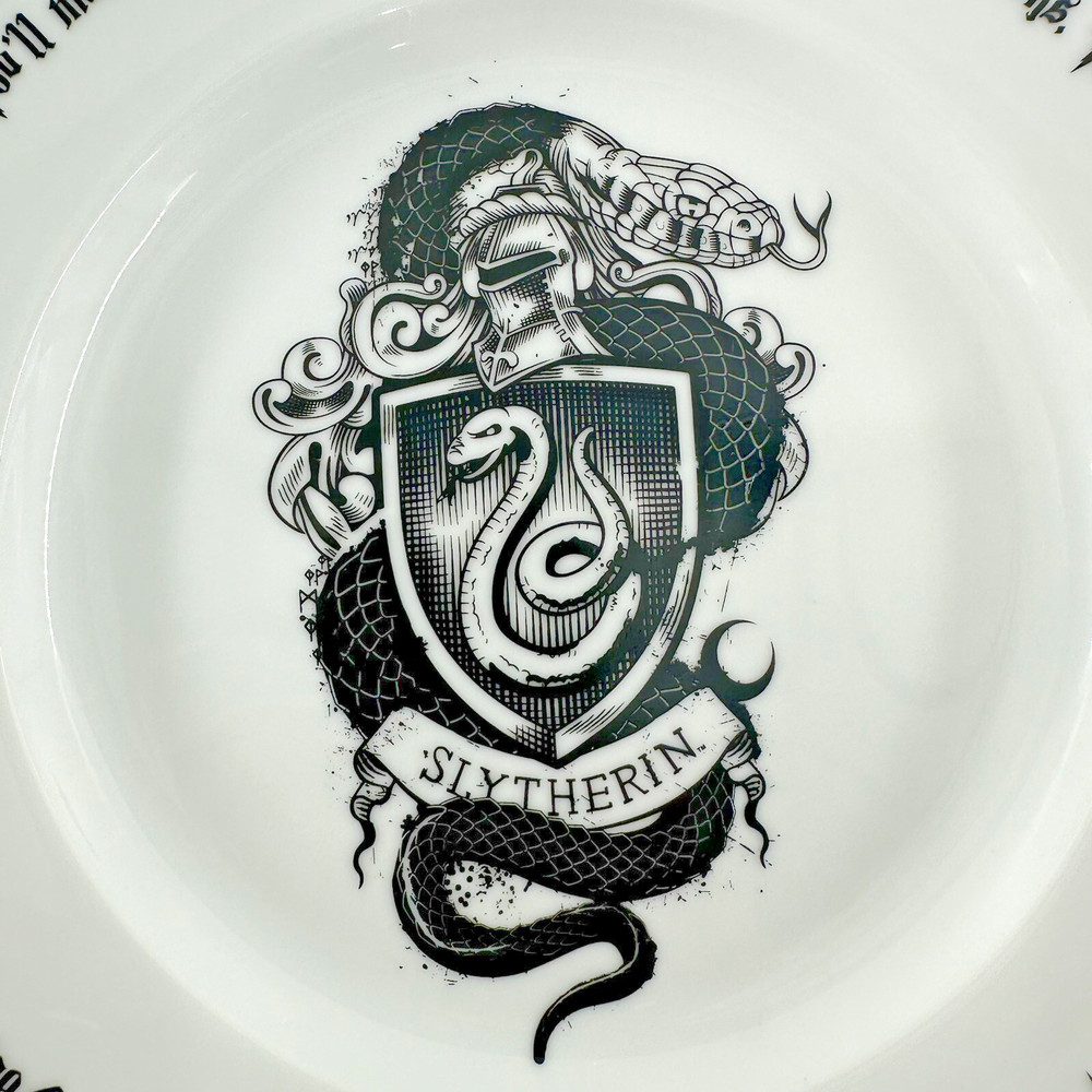 Harry Potter SLYTHERIN 3 - Piece Dinnerware Set.