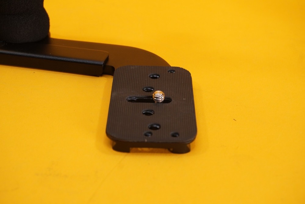 ProMaster Flash Bracket Pro w/ Dovetail Mount (#5528)