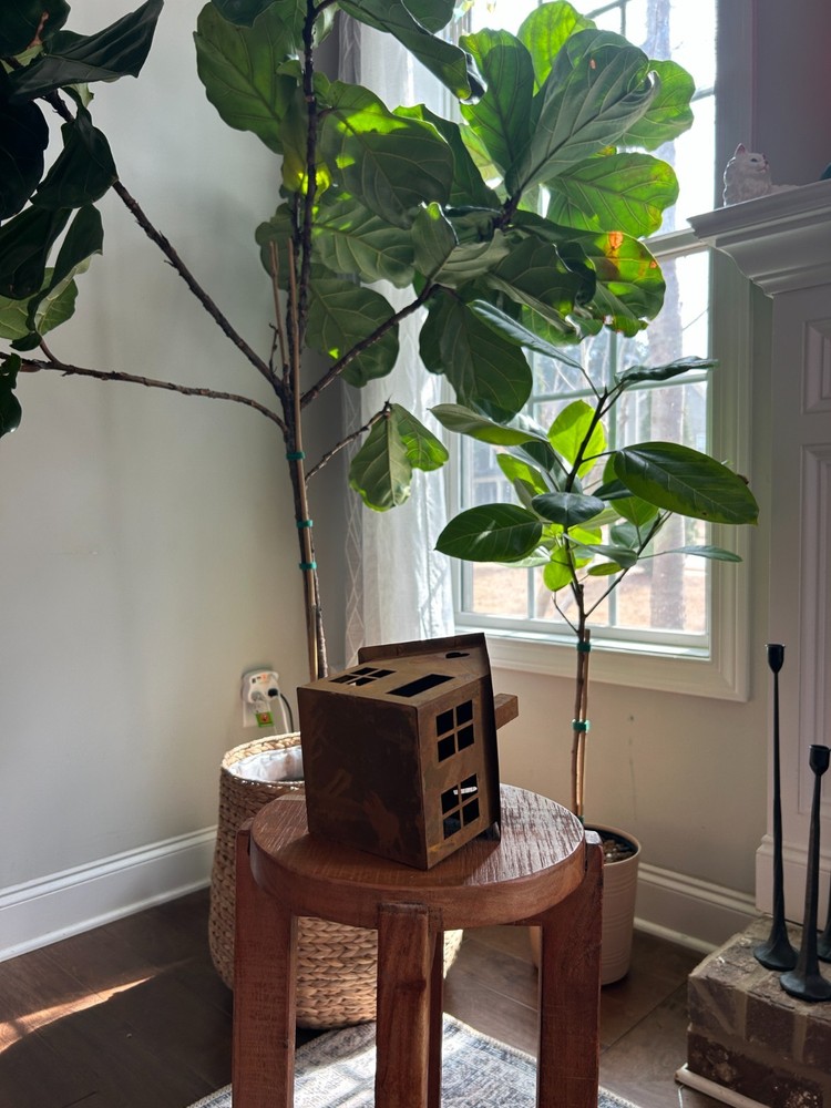 Rusty Vintage Style Lantern House