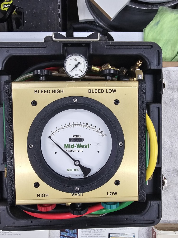 Mid-West Backflow Preventer Test Kit Model 830