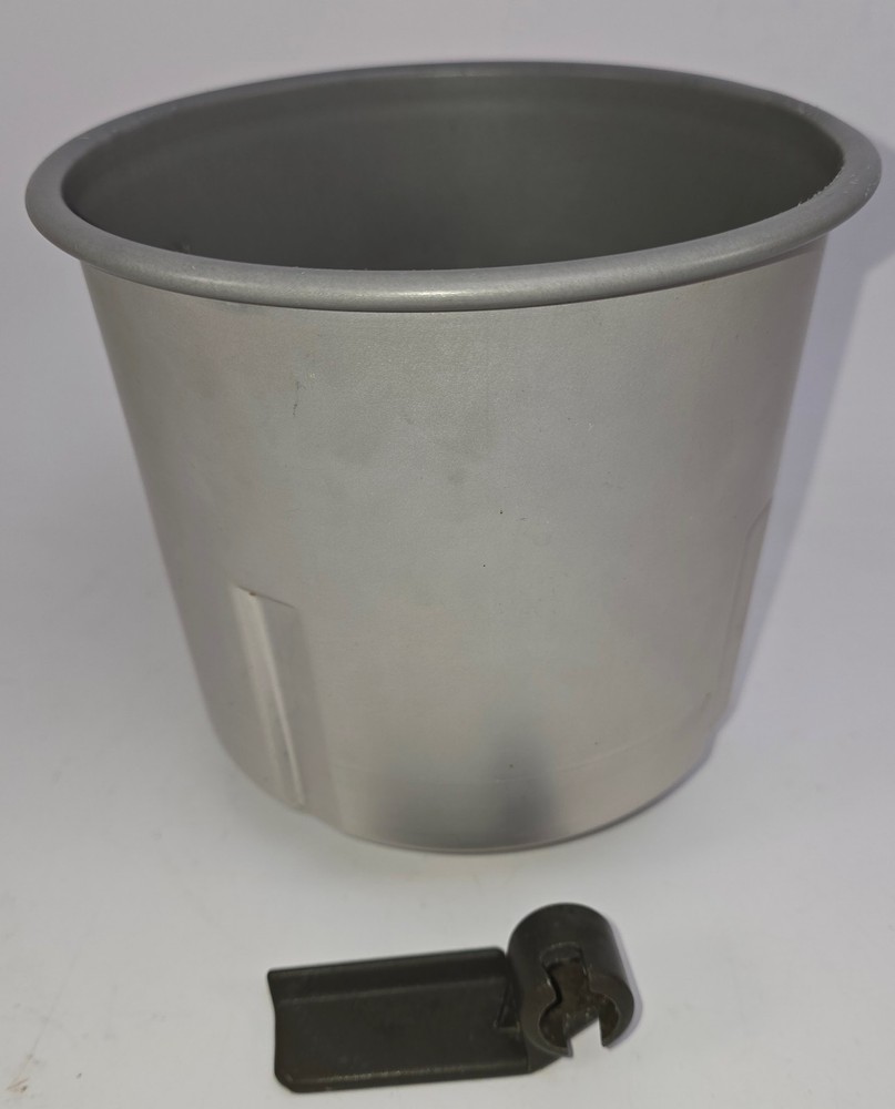 Welbilt "The Bread Machine" ABM-100-3 Bread Pan & Paddle Replacement Set