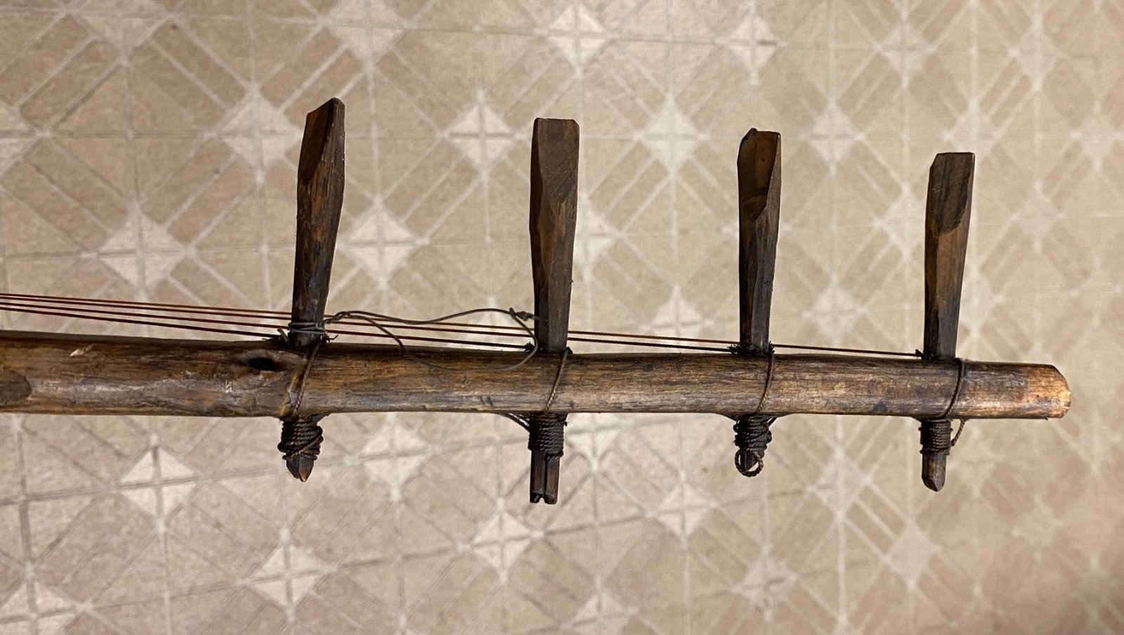 Antique African Adungu 4 String Hand Made Gourd Hide Wood Bow Harp Instrument