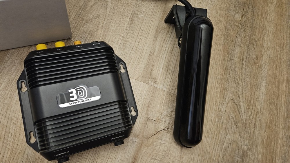 Lowrance/Simrad Structure Scan 3D Transducer + Module w/ Box.