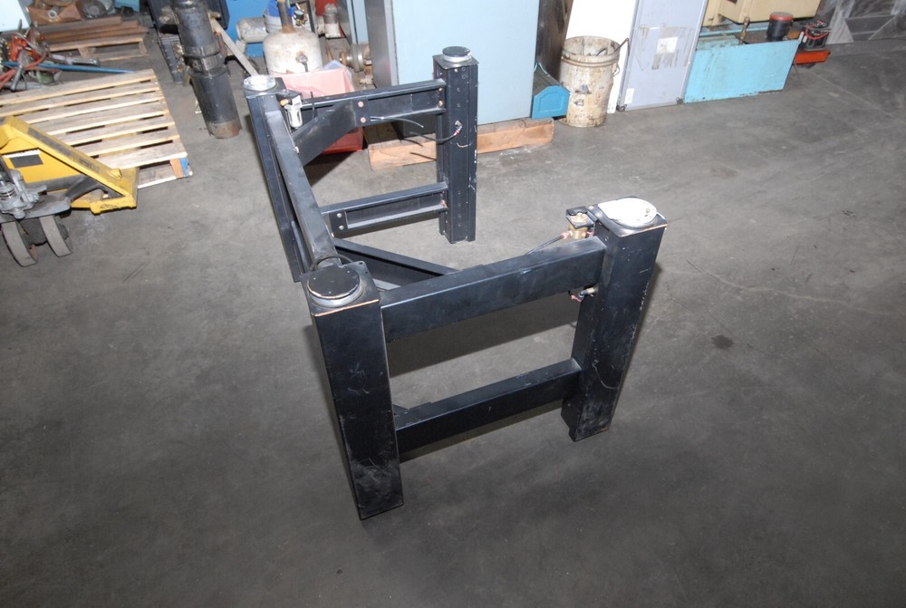 TMC Micro-G table stand model 63-542, Inv 46722