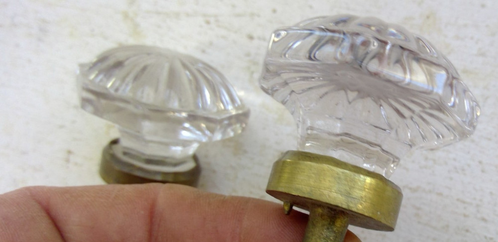 2 VINTAGE CLEAR GLASS OCTAGON 8-SIDED DRAWER PULLS KNOBS W/ BRASS SETTING NICE