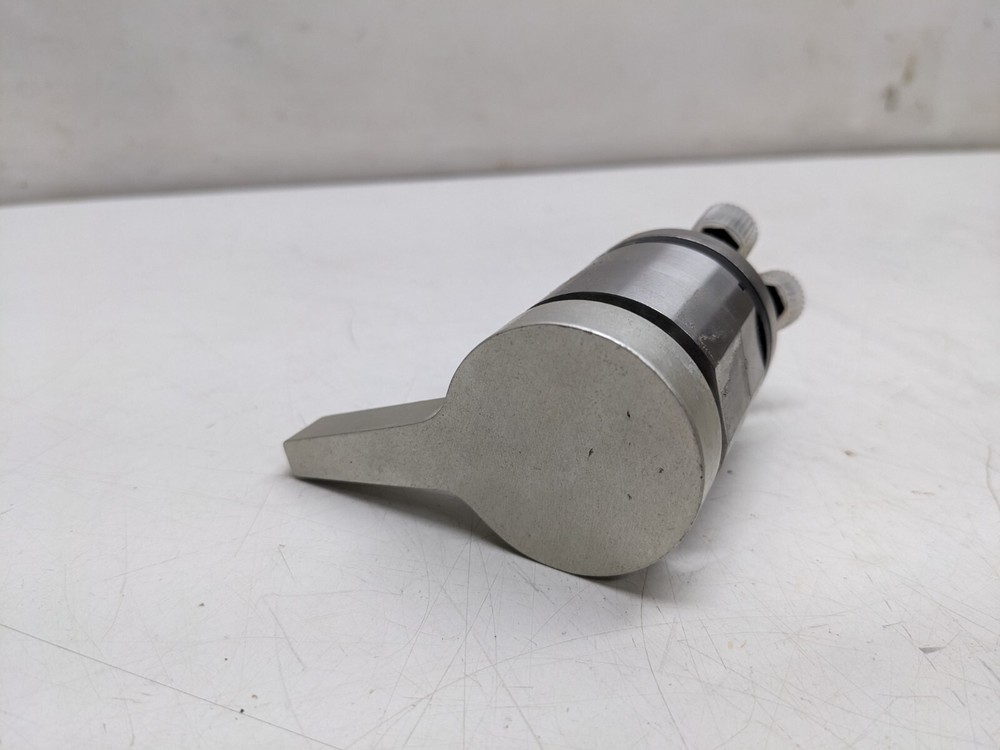 "Unmarked" Manual Injector Valve