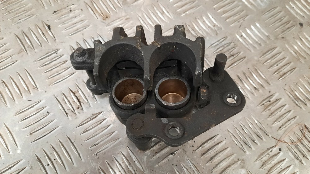 🔝 Suzuki GSXF 600 1998 Front Left Brake Caliper
