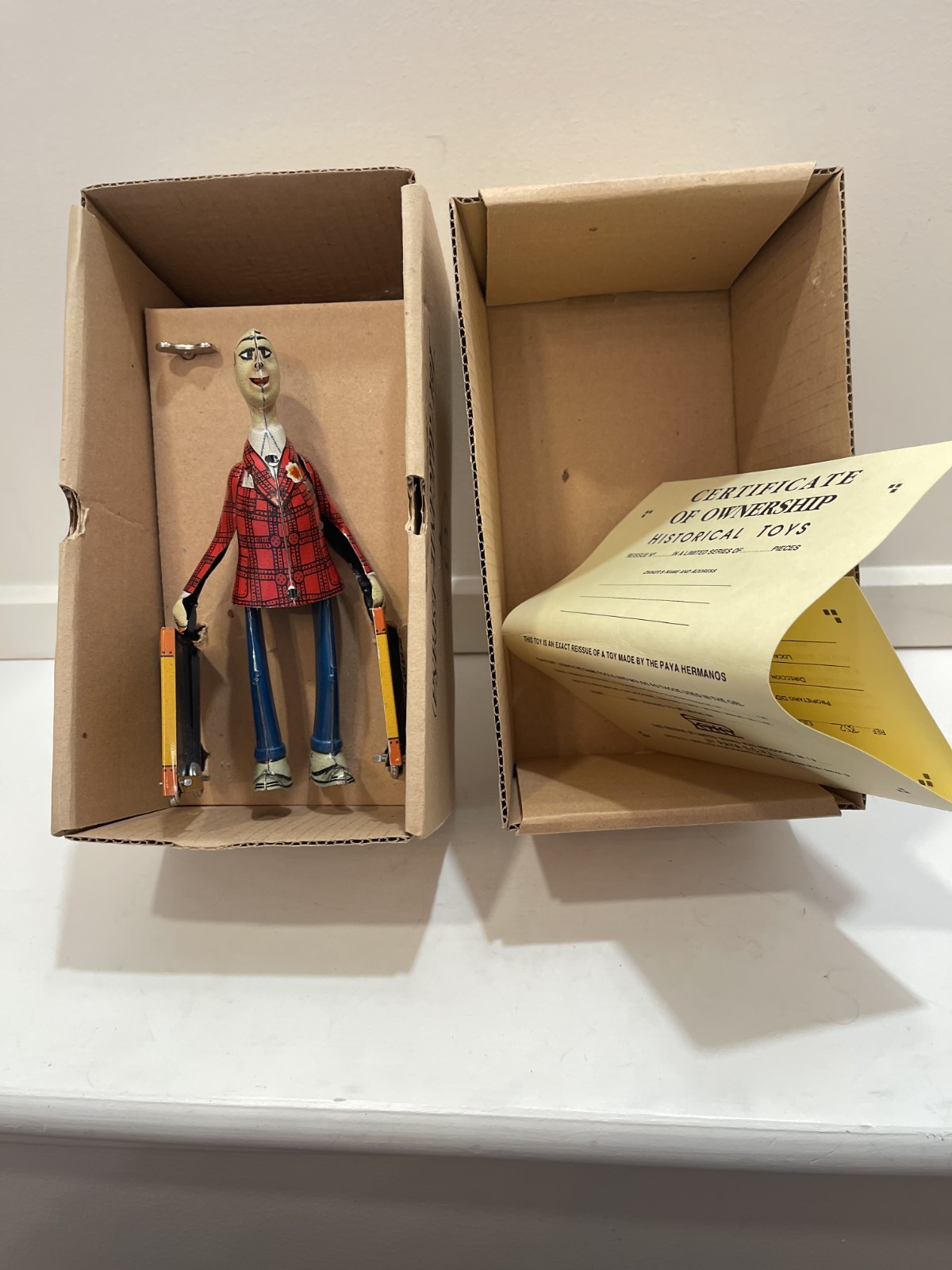 Paya Student 1932 Reproduction Vintage Wind-Up Maletero Jaguete Ref 852 w/Box