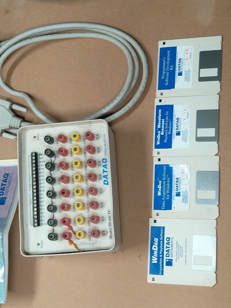 DATAQ INSTRUMENTS MODEL DI-221 TC DATA ACQUISITION SYSTEM INTERFACE WINDAQ